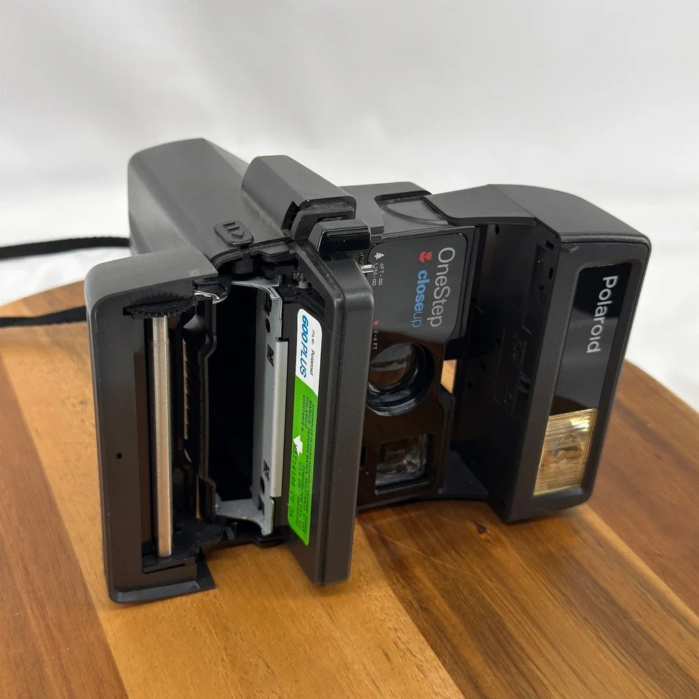 Polaroid OneStep Closeup Camera Black Instant 600 Film Flash Not Tested